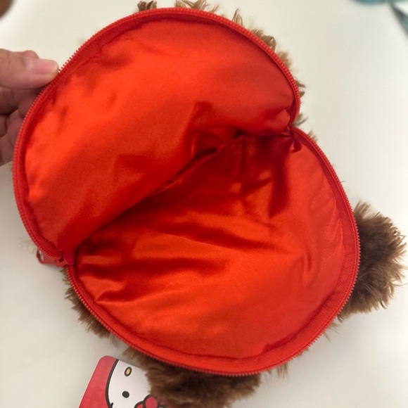 Hello Kitty x Gund Special Edition Zippered Pouch - Picture 7 of 7